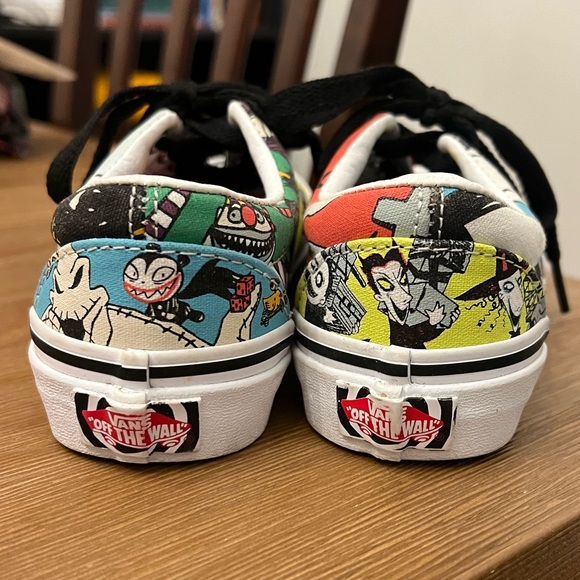 Kids nightmare before Christmas like new vans size 12 - Picture 4 of 8